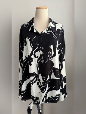 SHEIN Black and White Horse print Tie-Hem Button Down Shirt | Size 2XL